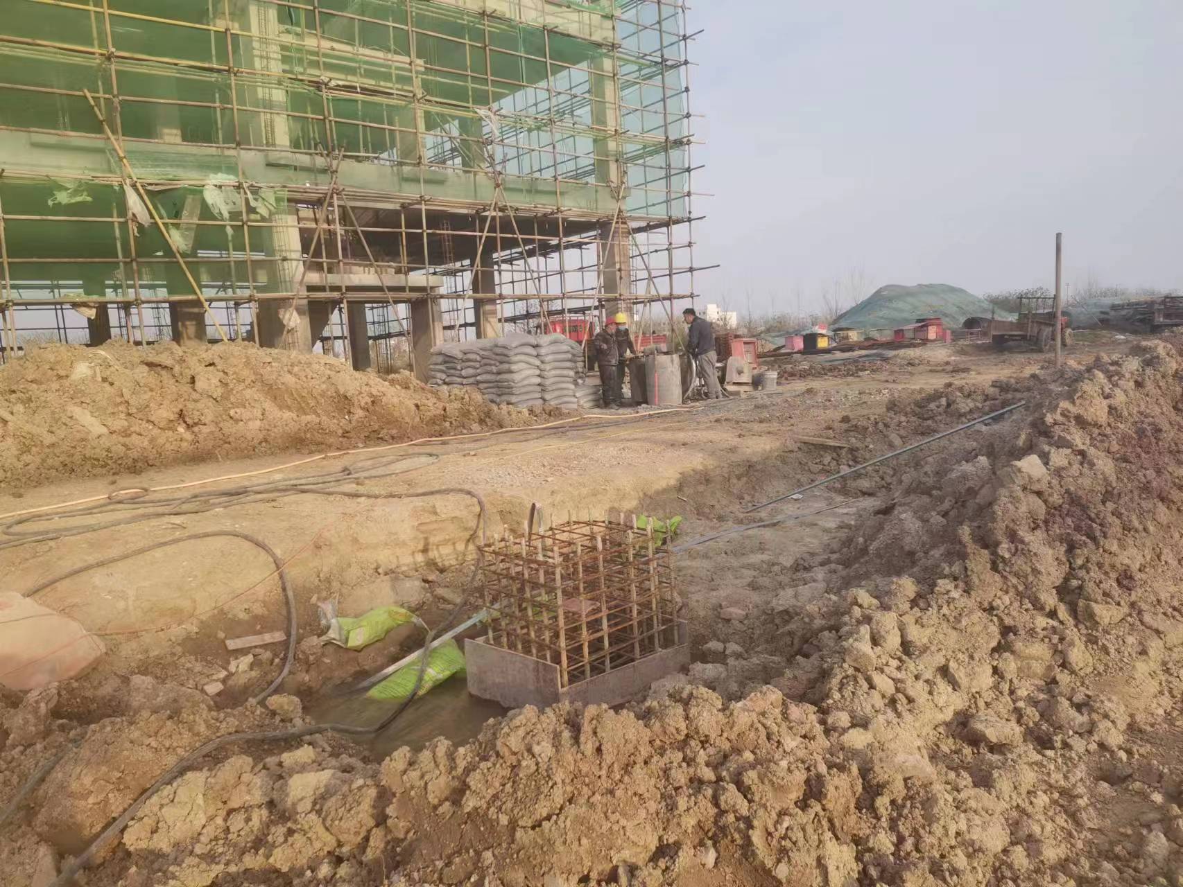 新州镇当桥梁出现裂缝的时候应该及时加固修补